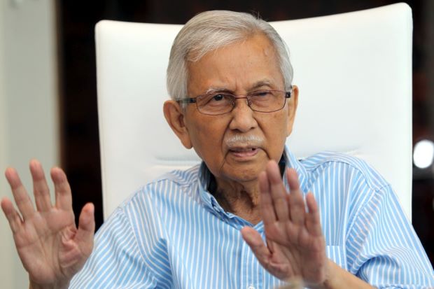 Where will Malaysia go if our grads have poor English? – Tun Daim
