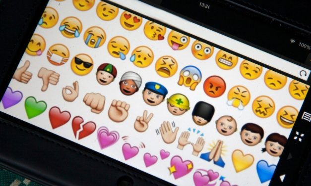 Chinese staff got terminated for replying with an OK emoji to her boss over WeChat