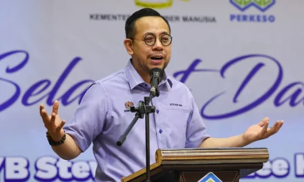 RM50,000 fine if company docks wages during water cuts, says minister